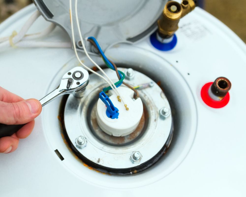 plumber repairing water heater tank sacramento ca